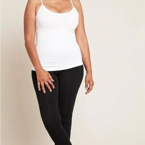 White Mark Women's White Tank Top